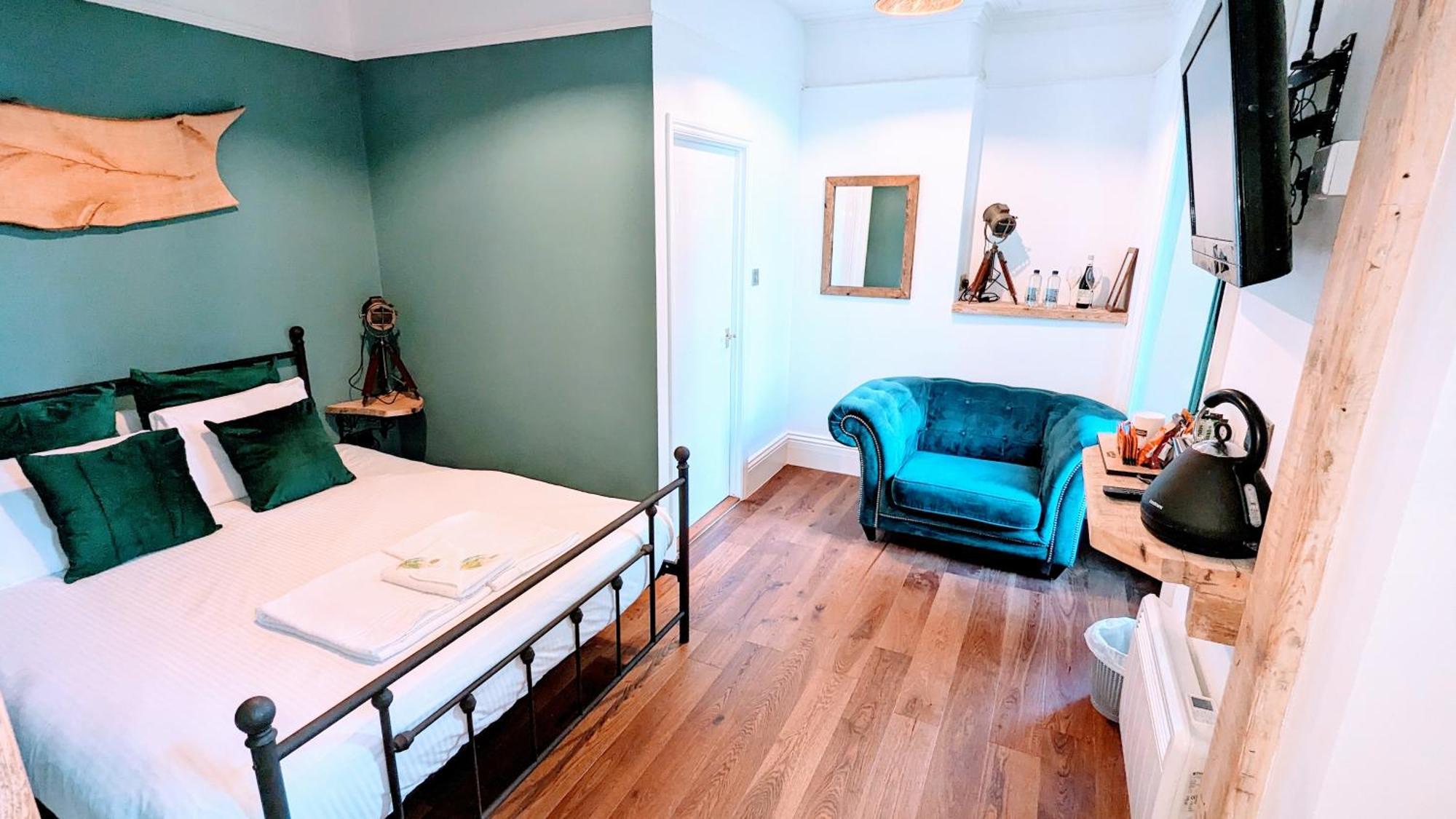 Wheal Tor Hotel & Glamping ليسكيرد المظهر الخارجي الصورة