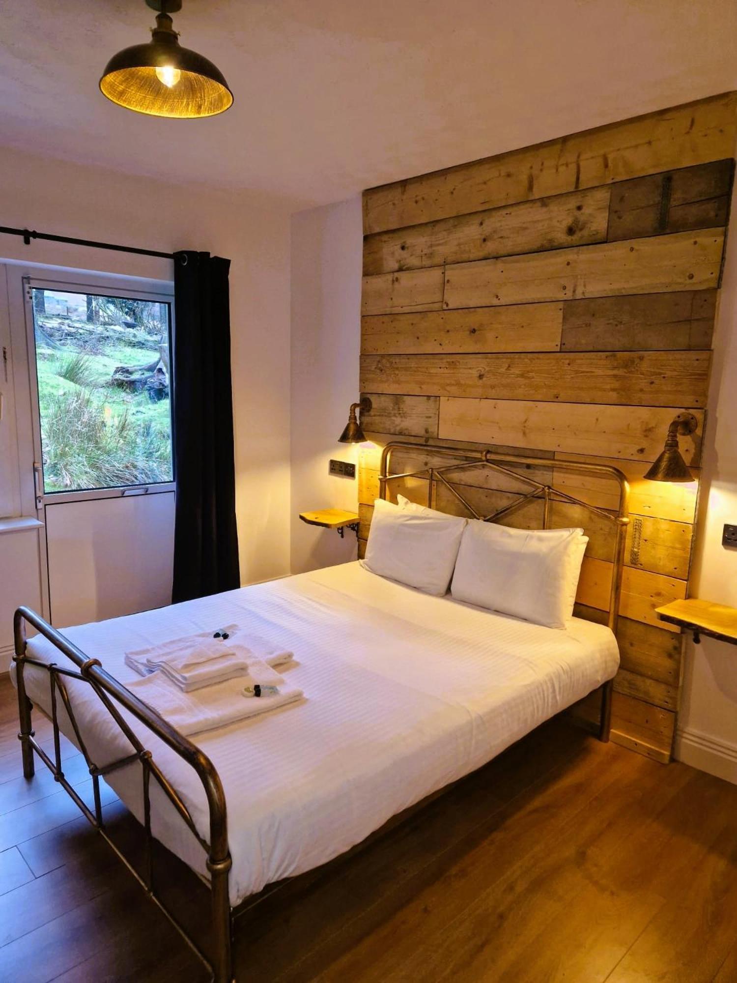 Wheal Tor Hotel & Glamping ليسكيرد المظهر الخارجي الصورة