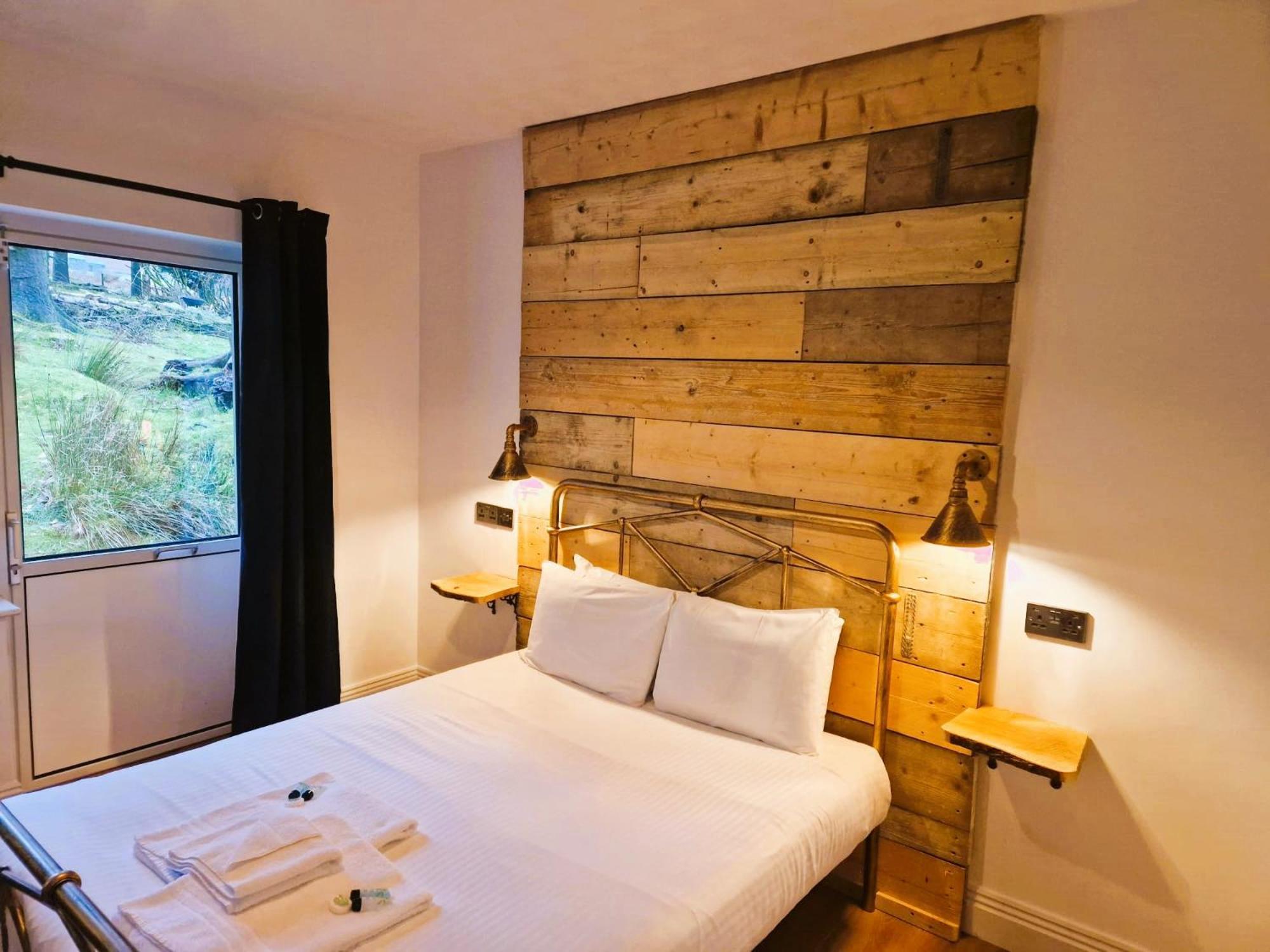Wheal Tor Hotel & Glamping ليسكيرد المظهر الخارجي الصورة