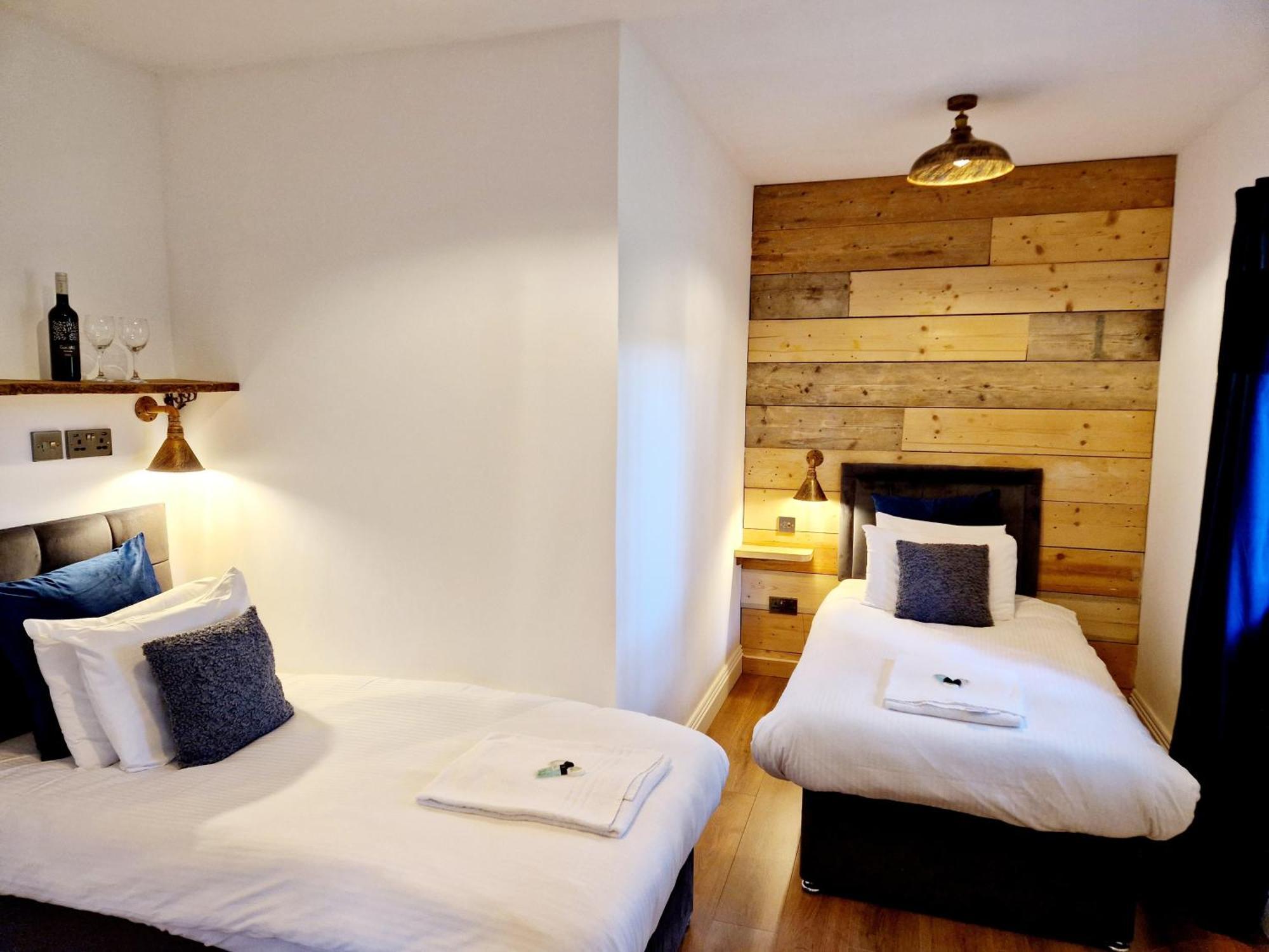 Wheal Tor Hotel & Glamping ليسكيرد المظهر الخارجي الصورة