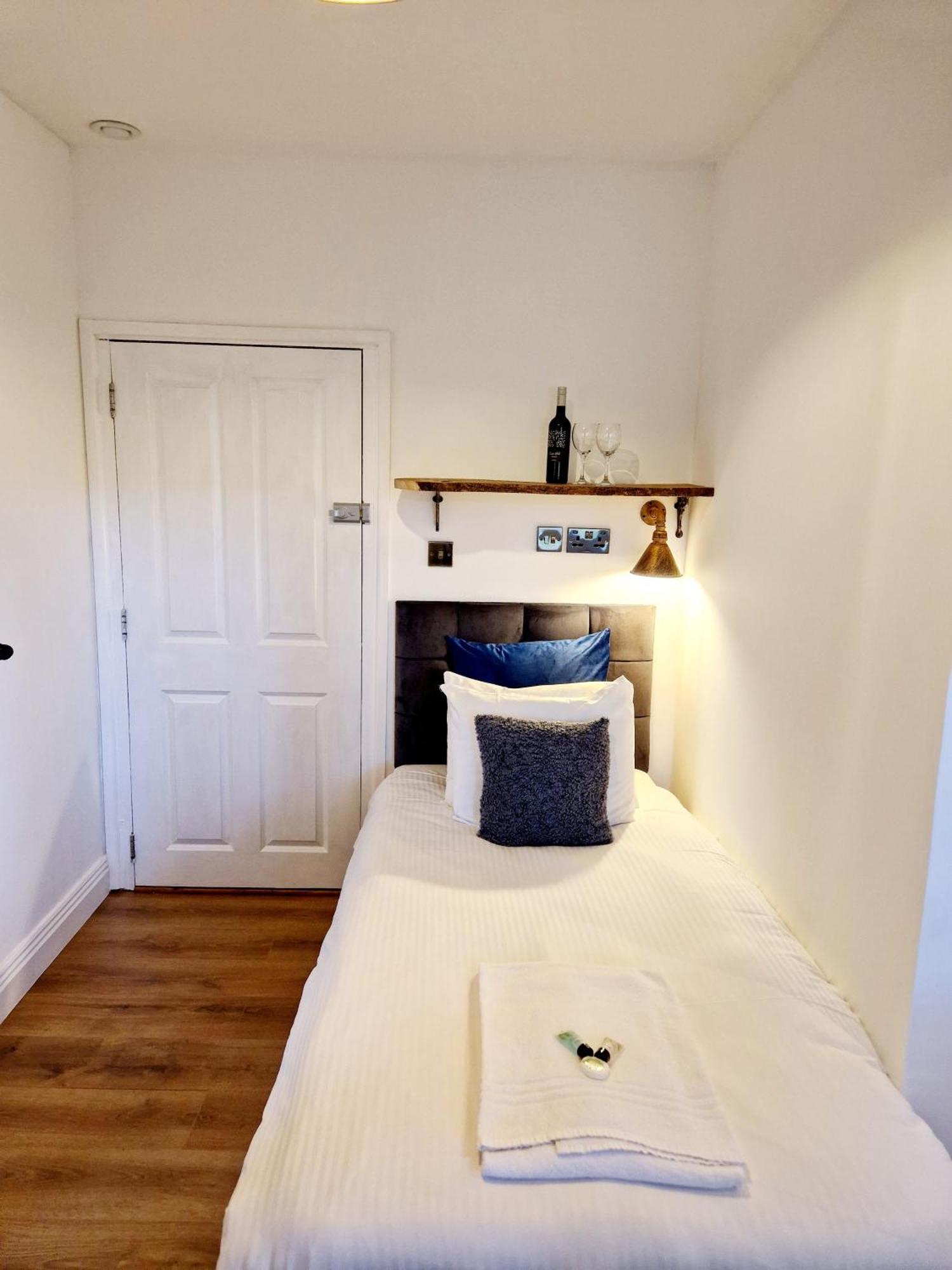 Wheal Tor Hotel & Glamping ليسكيرد المظهر الخارجي الصورة